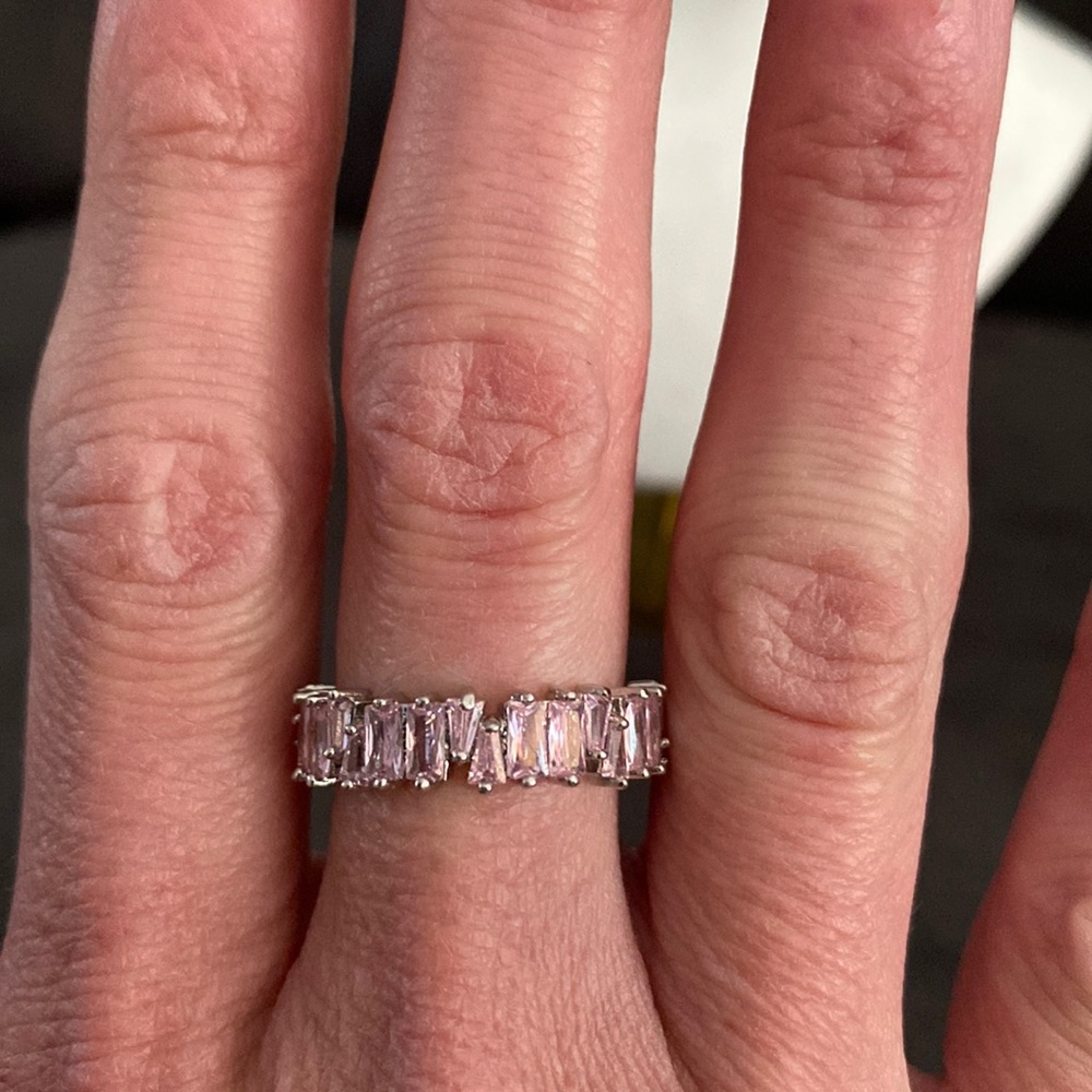Light pink crystal ring.